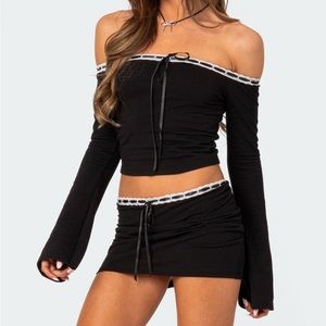 Edikted off the shoulder top